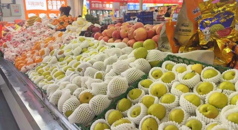 備年貨啦！博州商超購銷熱潮涌動，傳統年味與特色風物齊登場