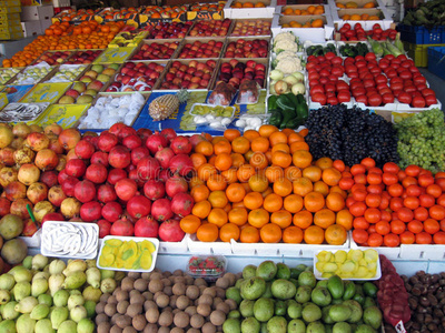 繽紛果市 探訪多樣水果的銷售世界